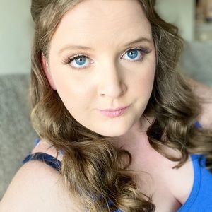 Meet your Posher, Savannah